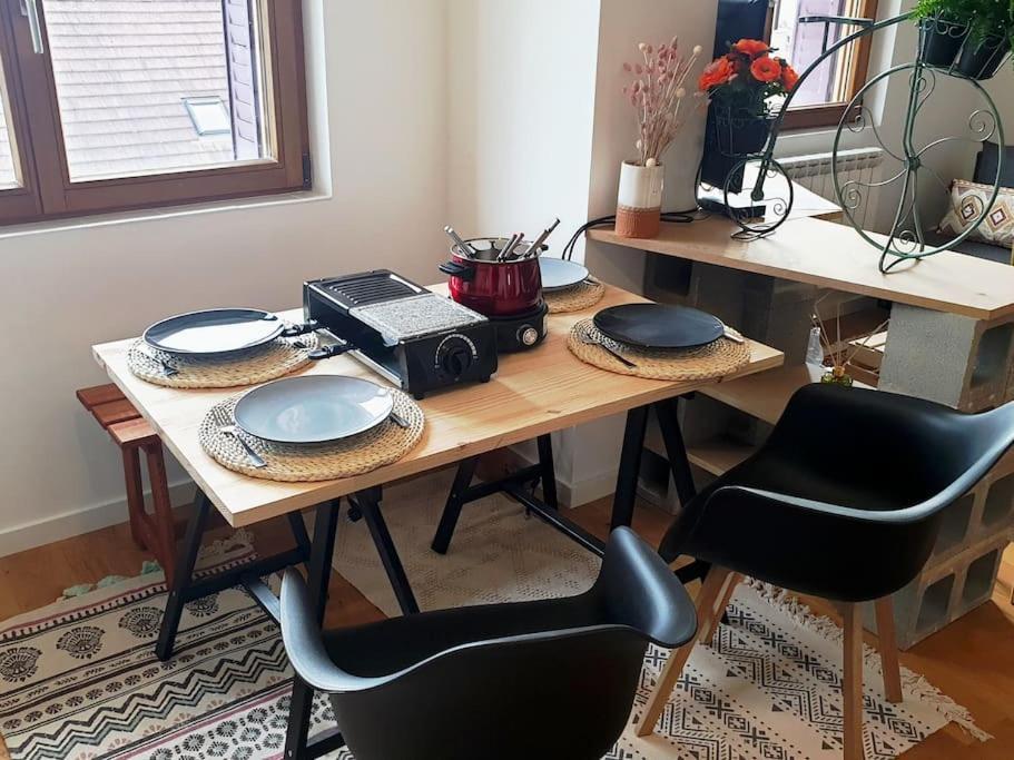 The Duplex Annecy Tgv; Vielle Ville ภายนอก รูปภาพ
